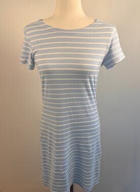 STS Sail To Sable Striped Knit Shift Dress Small Light Blue White Gold Back Zip